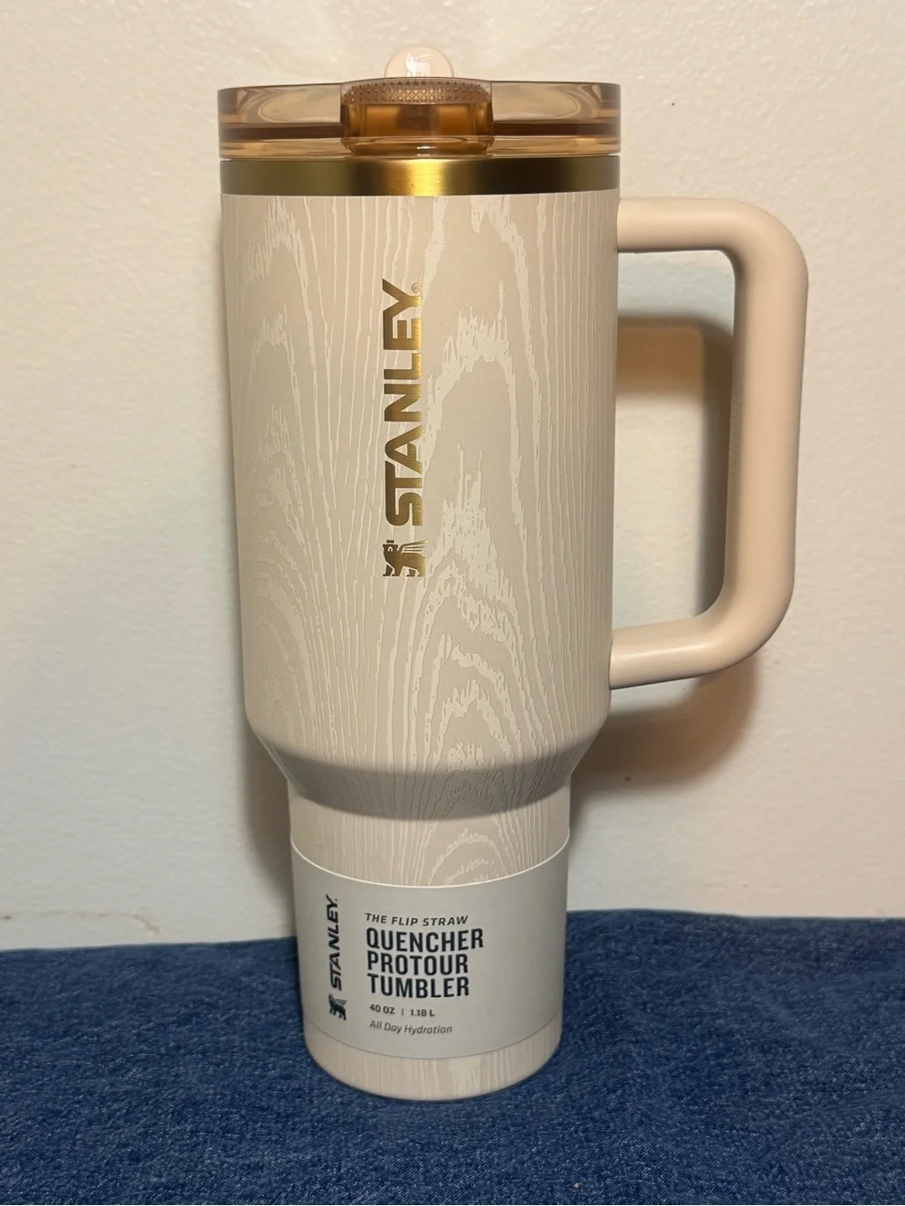 🖤New🖤 STANLEY Quencher ProTour Flip Straw 40oz Birch Woodgrain Wood Cream - Picture 4 of 4